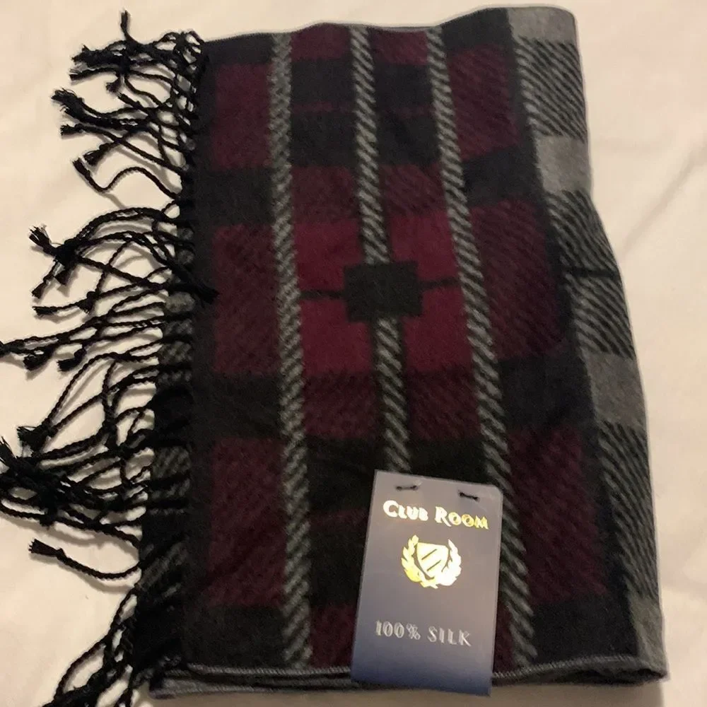 NWT Men’s Club Room Silk Scarf Size ~12*~40
